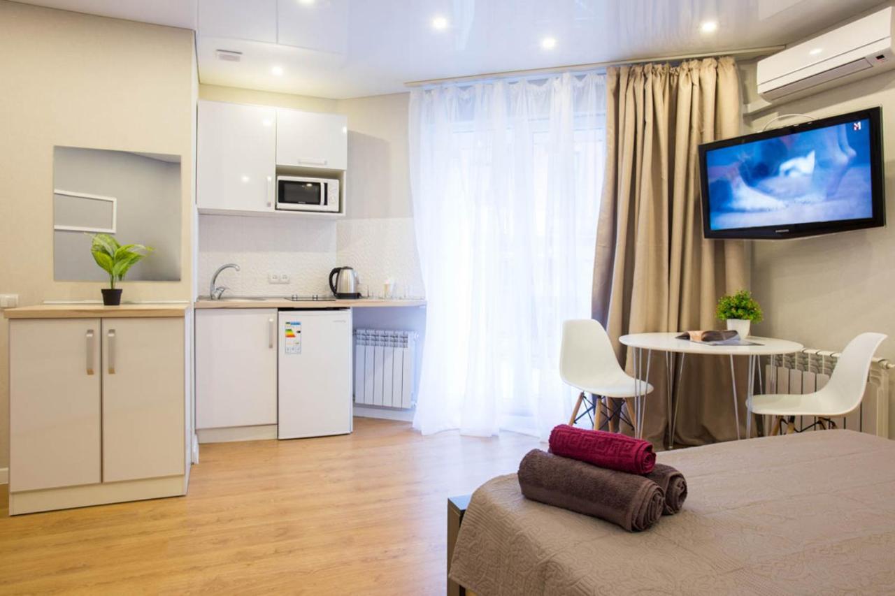 New Studio In The City Center - Mykoly Khvylovoho Str 5-2 Charkov Buitenkant foto