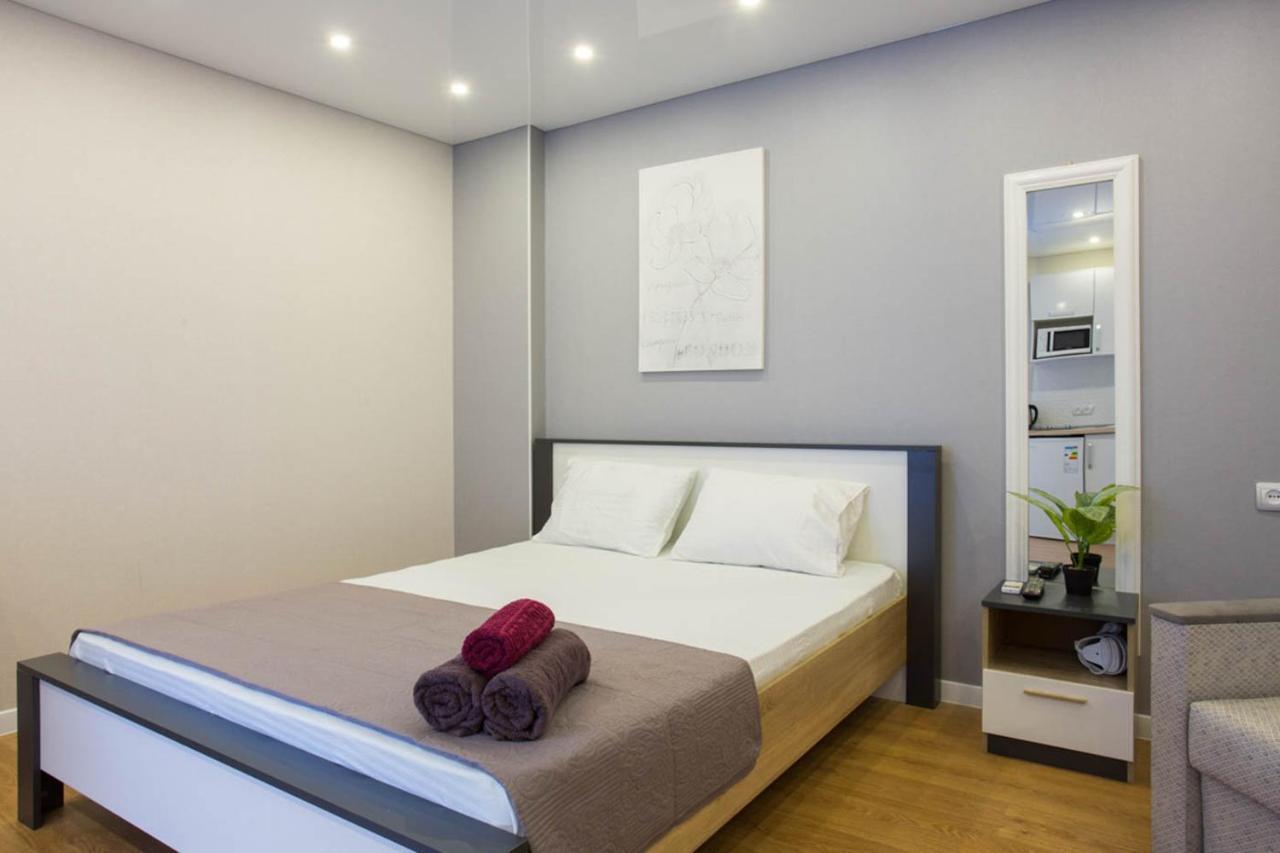 New Studio In The City Center - Mykoly Khvylovoho Str 5-2 Charkov Buitenkant foto